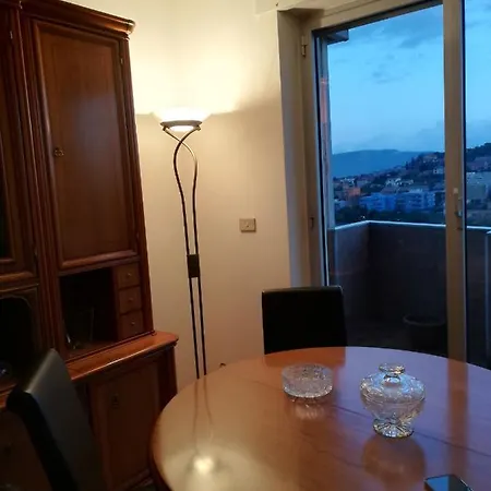 شقة Nino E Issi