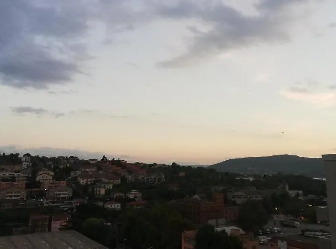 アパート Nino E Issi トリエステ