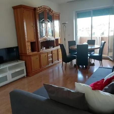 Nino E Issi Apartman Trieszt